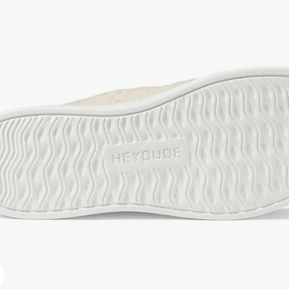 HEY DUDE KARINA SHERPA - Picture 4 of 5